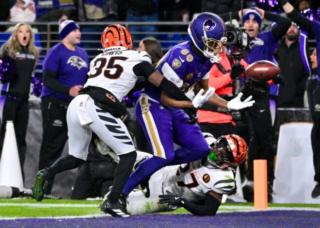 Ravens commit 5 turnovers in ugly 32-14 loss to Bengals, ending winning streak